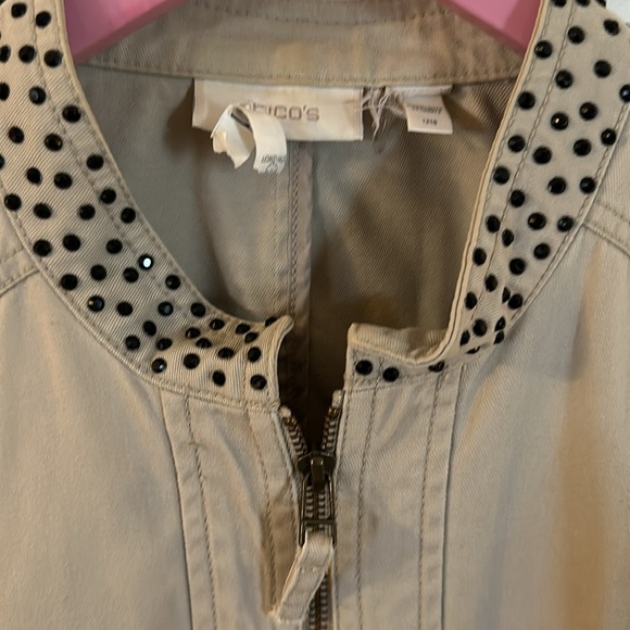 Chico’s Khaki Women’s Zipper Denim Jacket with beaded studded collar. - Picture 2 of 4